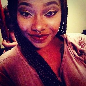 Meet your Posher, Earlela