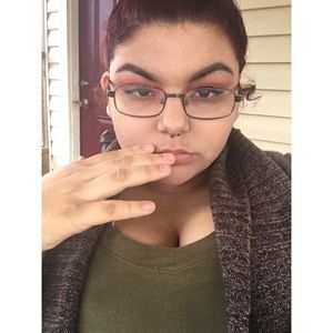 Meet your Posher, Alyssa