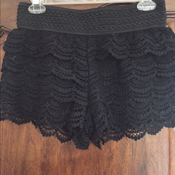 Girls shorts 🌼