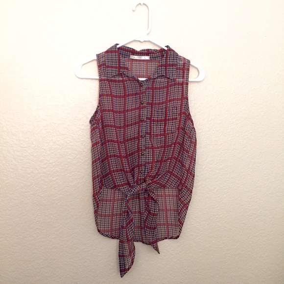 Sleeveless Button Down Shirt