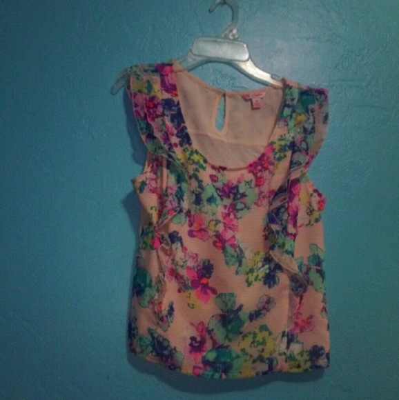 Candie's Floral Blouse