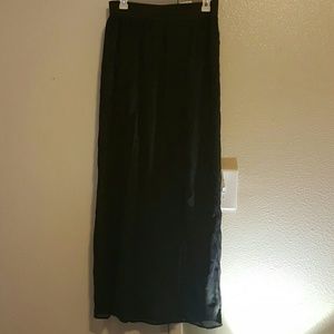 Slit maxi skirt
