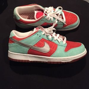 Women's Nike 6.0