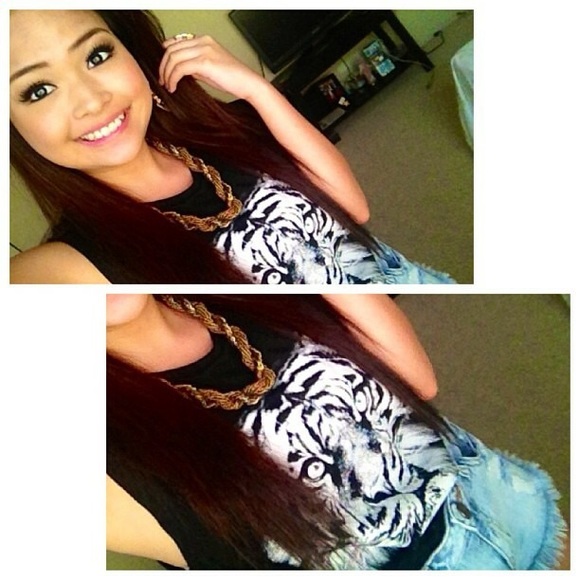 Black Muscle Tee