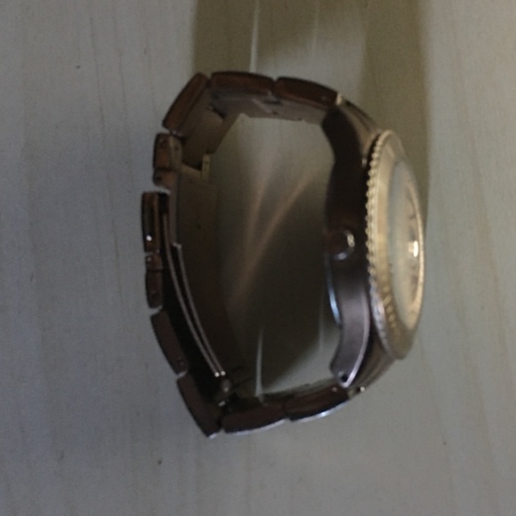 Rose Gold 🙌🏽 Fossil watch - Picture 3 of 3