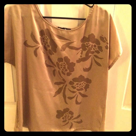 Mercer & Madison gold top