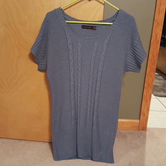 Sweater - Picture 1 of 2