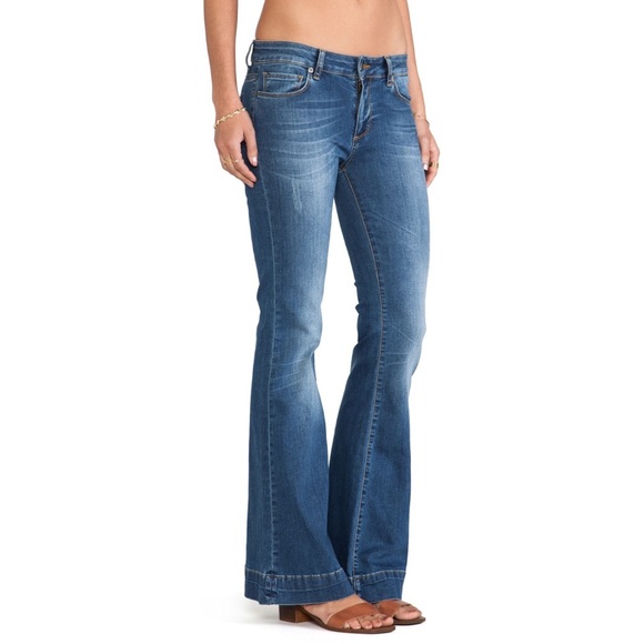 ❌ SOLD ❌ Anine Bing Flare Jeans