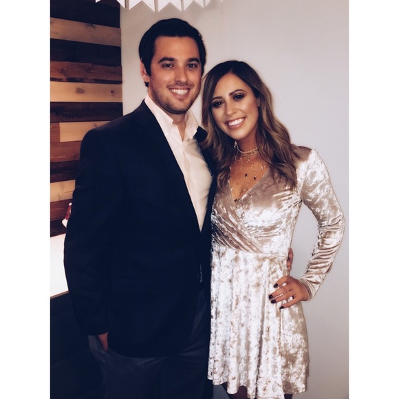 Meet Your Posher! - Picture 6 of 8