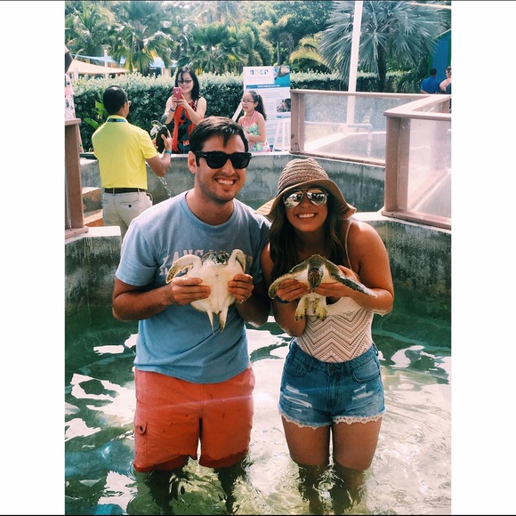 Meet Your Posher! - Picture 7 of 8