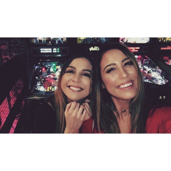 Meet Your Posher! - Picture 5 of 8