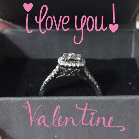 💍GORGEOUS DIAMOND RING💍 - Picture 3 of 4