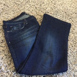 LUCKY dark wash Capris