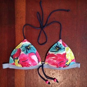 Gilly Hicks bikini top