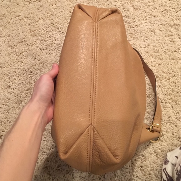 Beautiful and buttery leather Michael Kors bag. - Picture 4 of 4