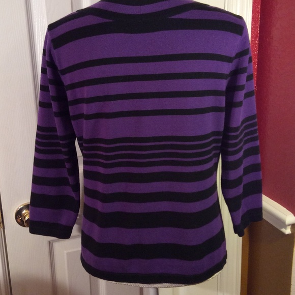 🎉😋   Purple and black striped sweater - Picture 3 of 4