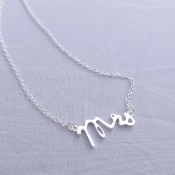 Silvertone Mrs. Necklace