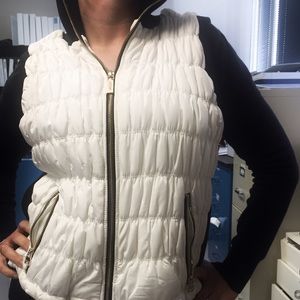 Calvin Klein Vest, Size 1X but fit like a large