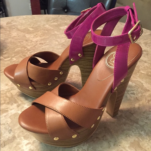 Jessica Simpson platform shoes - Picture 3 of 4