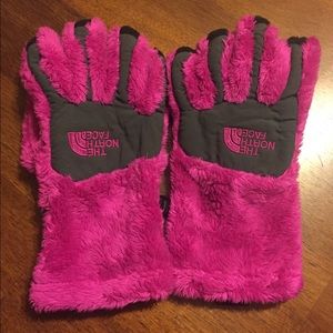 The North Face Gloves size M Girls
