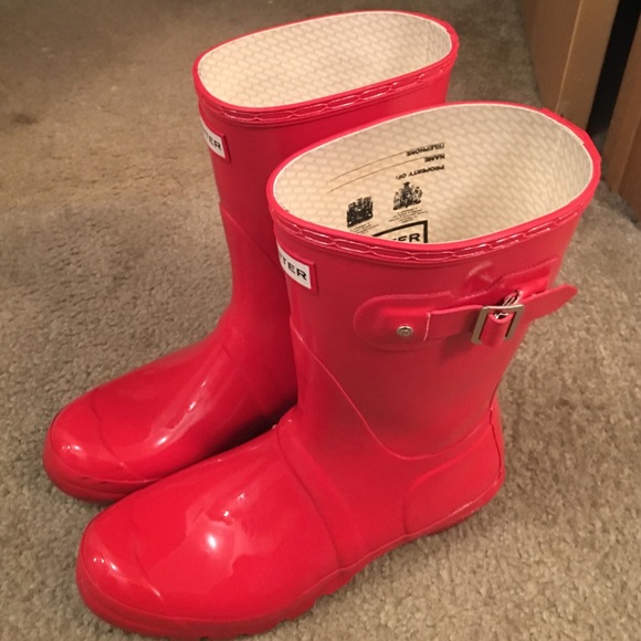 Red glossy Hunter boots, Size 9 Womens