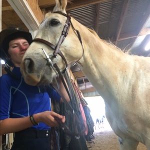 Meet your Posher, Ava