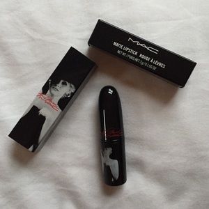 MAC Lipstick Marilyn Monroe Edition