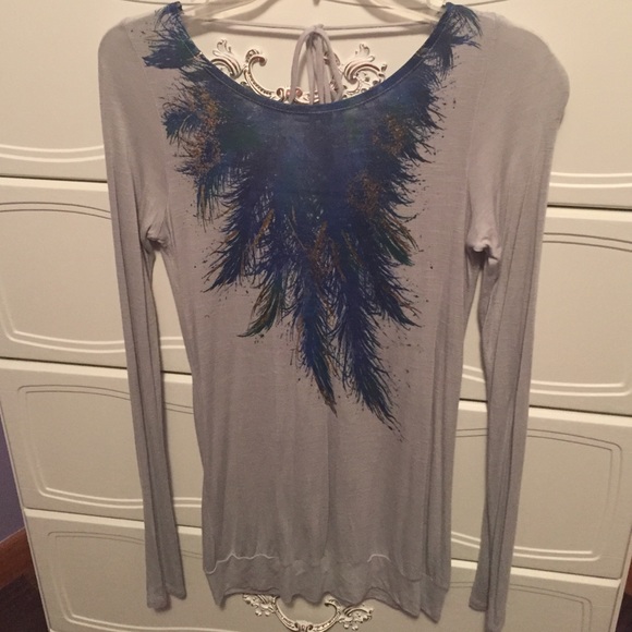 Miley Cyrus long sleeve top - Picture 1 of 4