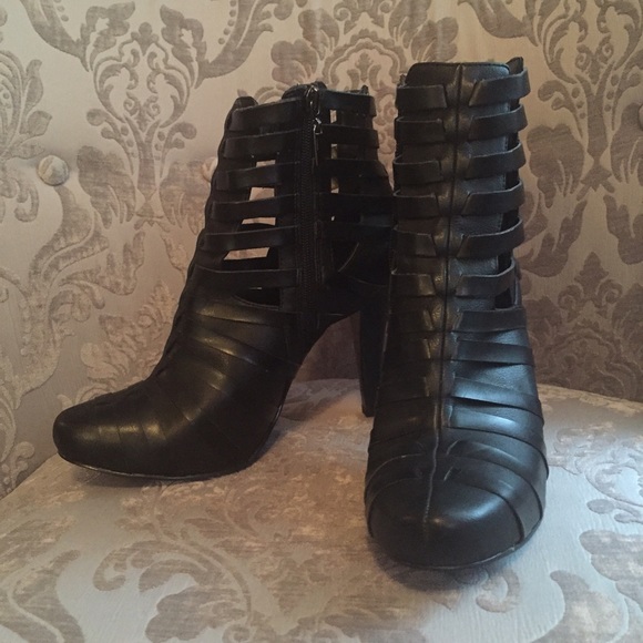SOLD ** Black Leather Ankle Booties - Picture 2 of 4