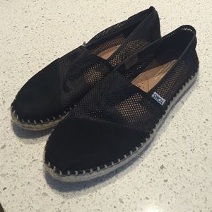 TOMS flats