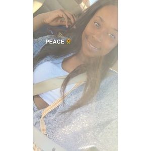 Meet your Posher, Junna