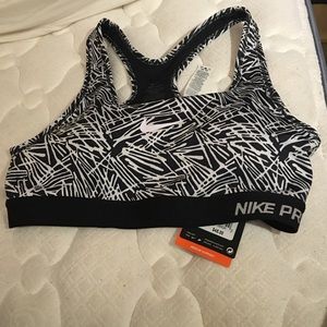 Nike Pro Sports Bra