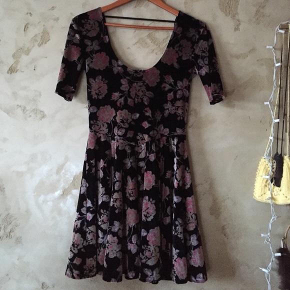 Kimchi Blue velvet floral dress