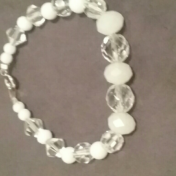 Handmade beaded bracelet