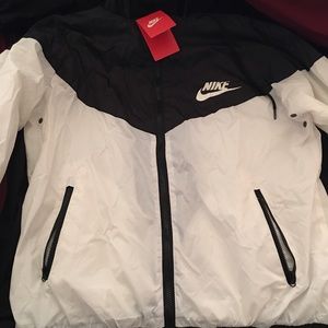 Nike windbreaker ☺️