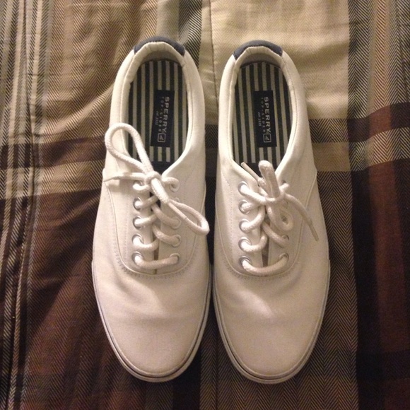 All white sperry top sider - Picture 2 of 2