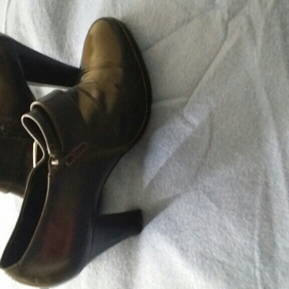 Franco Fortini ankle boots