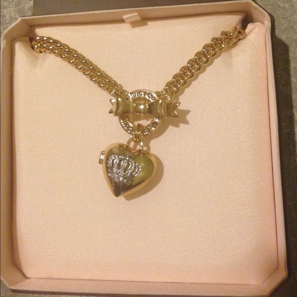 Juicy Couture Bow-Toggle Necklace