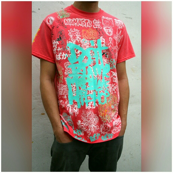 Dont blame me blame hihop! Grafitti tee!