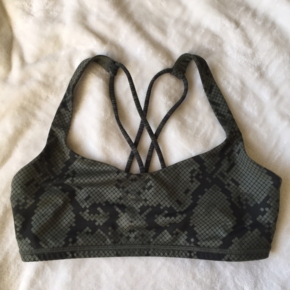 Lululemon Free To Be Bra 🍋 Ziggy Snake Print