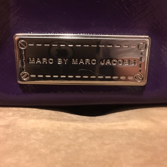 Marc by Marc Jacobs Large Purple Bag - Picture 2 of 3