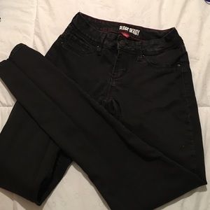 Black skinny jeans