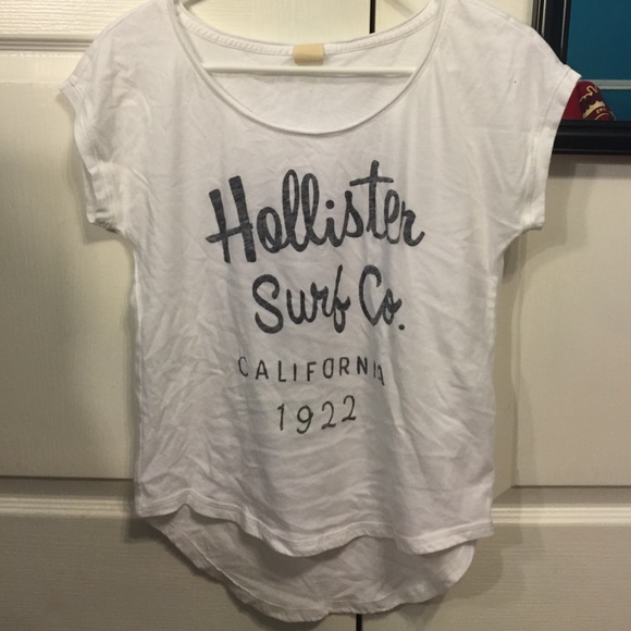 A white shirt - Picture 1 of 1