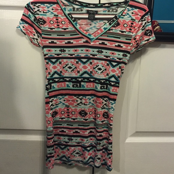 A shirt - Picture 1 of 1