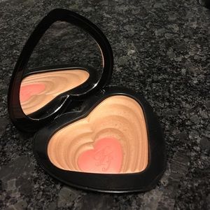 Too faced blushing bronzer Carrie & big