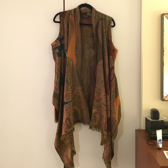 Dilemma NY Jackets & Blazers - Beautiful Pattern Vest W Fringe Bottom
