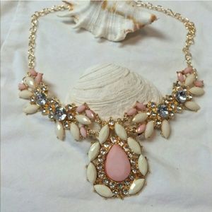 Gorgeous Statement Necklace