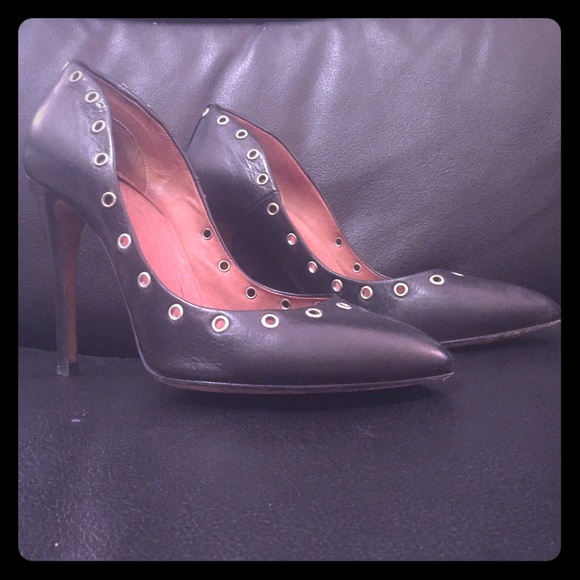 IRO Shoes - Calfskin IRO Dalony pumps. Made in Italy.