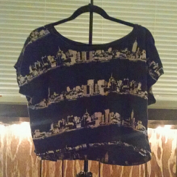 Black and cream city crop
