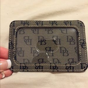 NWOT Dooney & Bourke ID holder